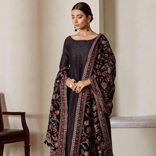 KARANDI EMBROIDERED SHAWLS B1003